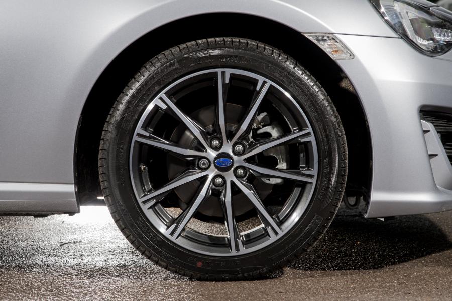 Колеса Subaru BRZ 2016 года  (UK) (фото 23 из 40)